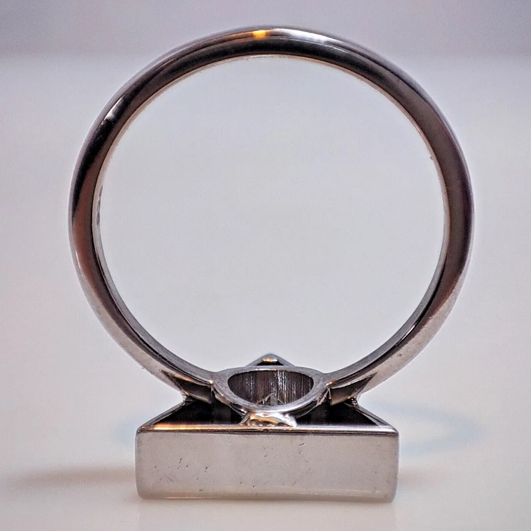 /public/photos/live/round cut ring (3).webp